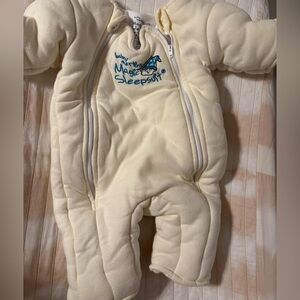 Magic Sleepsuit. Lightly used. Size 3-6 months (12-18lb).
